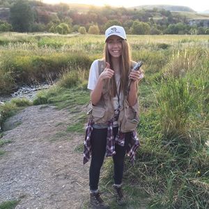 Meet your Posher, Kira